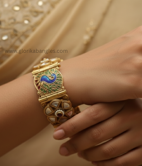 The Mayura Rajwadi Meenakari & Kundan Kada